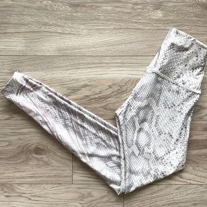 ONZIE Snake Print Leggings Size XS